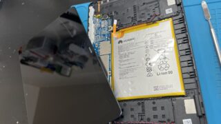 【6月30日】HUAWEIタブレットのバッテリー膨張修理【アイリペア　七光台店】