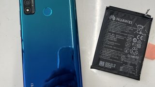 【10月8日】HUAWEIのバッテリー交換　即日60分【アイリペア　七光台店】